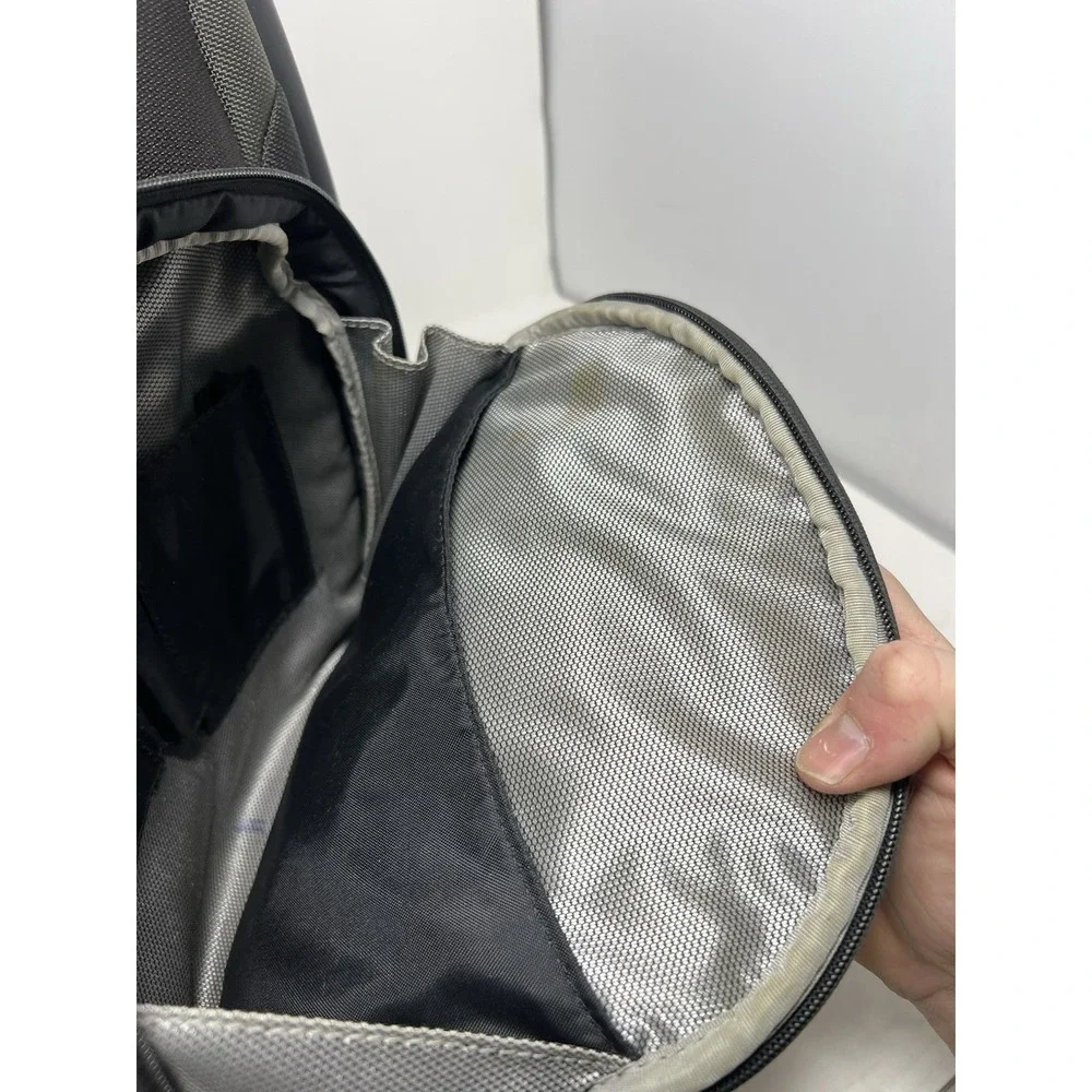 Tumi used excellent
